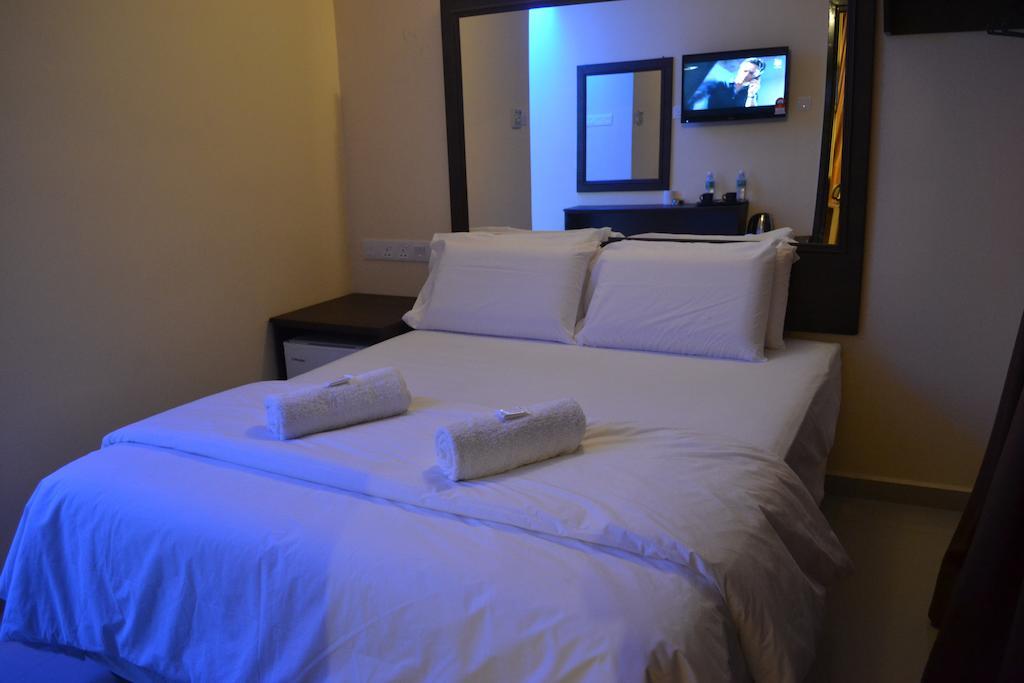 City Times Inn Сери-Кембанган Экстерьер фото